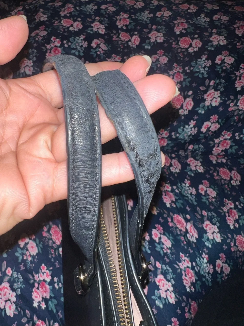 Kate spade satchel (read description)